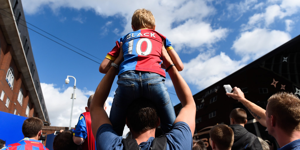 Alan Pardew praises the Crystal Palace fans