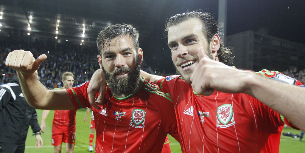 Joe Ledley Shows Off His Moves On International Duty