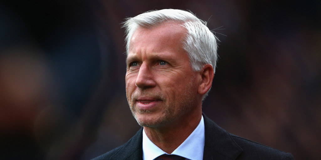 Ledley defends Palace manager