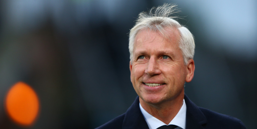 Pardew bemoans officials after draw with Everton
