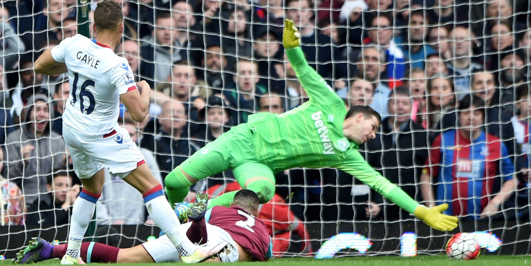 Palace seal four year extension for Dwight Gayle