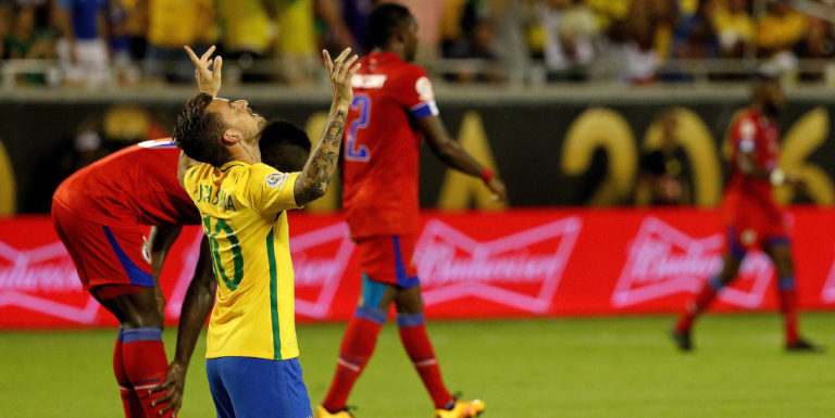 Palace make bid to sign Brazilian international