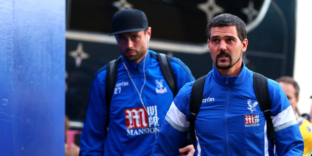 Palace goalkeeper signs new deal