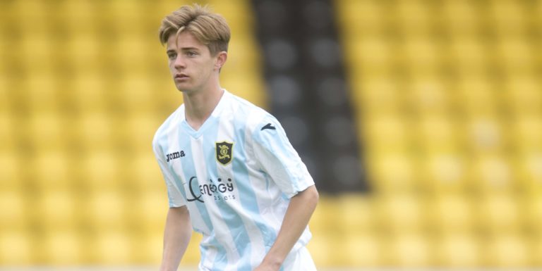 Crystal Palace battle with Leeds for young striker