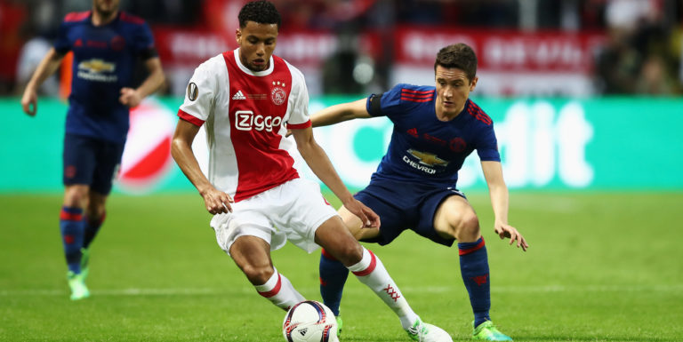 Everton attempt to hijack deal for Ajax defender