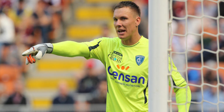 Palace target Poland international goalkeeper