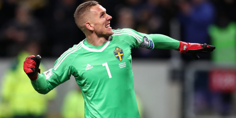 Palace make contact with Copenhagen over Swedish goalkeeper