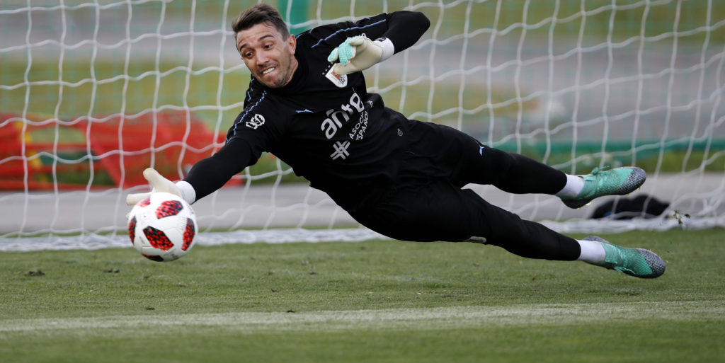 Palace face competition for Galatasaray goalkeeper Muslera