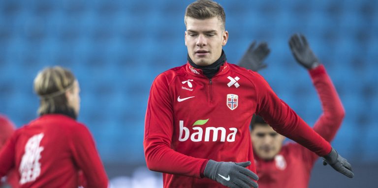 Journalist Reveals Shock Twist in Sorloth’s Future – Will Palace Lose Out?
