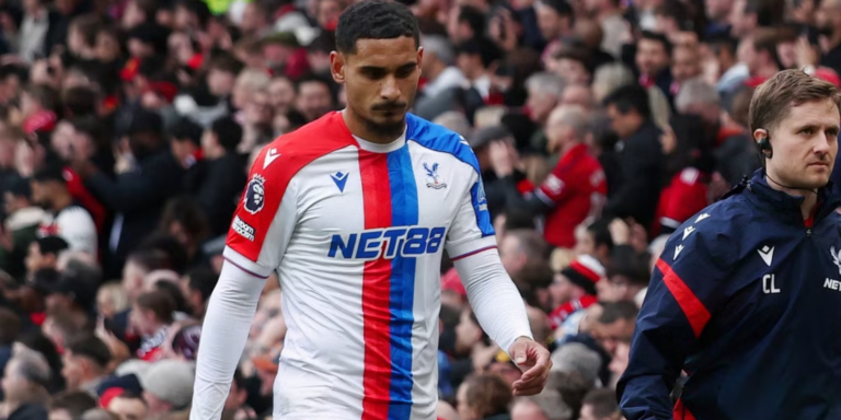 Man Utd 2-1 Crystal Palace: Furious fan debate ensues over Lacroix penalty decision