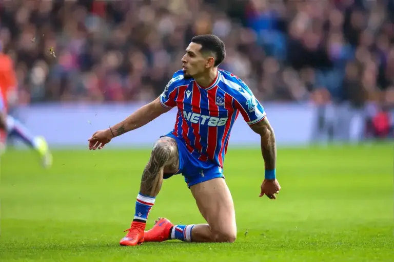 Crystal Palace: Daniel Muñoz Marks 100 Appearances