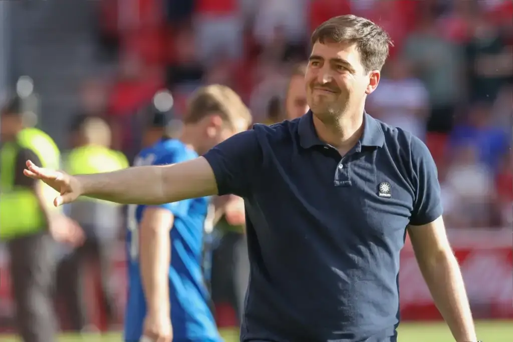Andoni Iraola snubs Crystal Palace