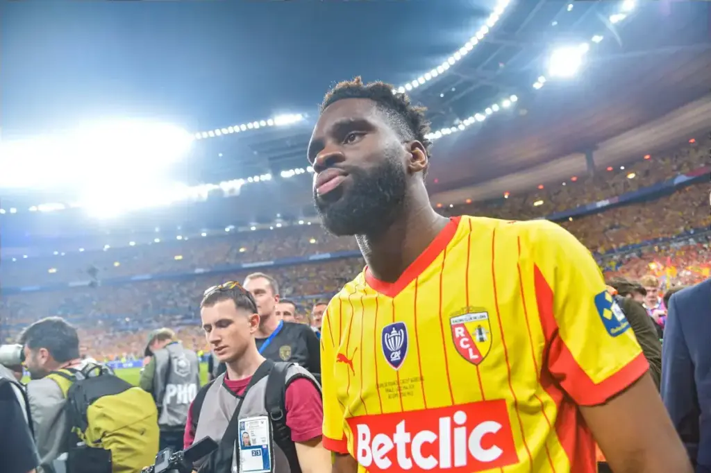 Crystal Palace transfer news as Pierre Sage wants to sign ex-Eagles star