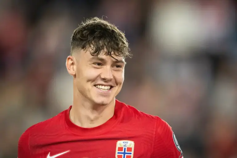 Striker Jørgen Strand Larsen Secures Last 32 World Cup Spot