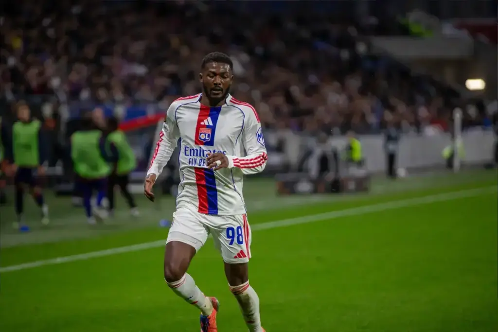 Ainsley Maitland-Niles Crystal Palace Interest Gives Pierre Sage A Practical Transfer Route