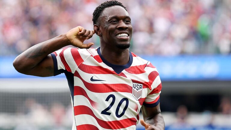 Folarin Balogun playing for the United States during the 2026 World Cup