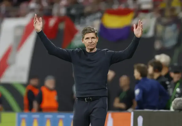 Crystal Palace: Glasner beats ex-Liverpool boss to AC Milan job