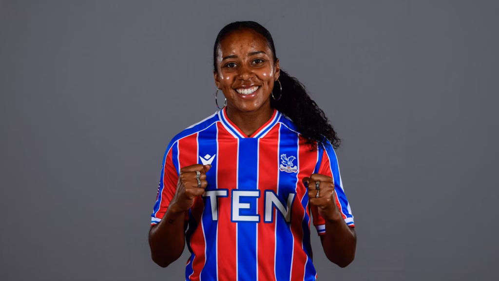 Ashleigh Weerden playing for Crystal Palace Women after signing new contract