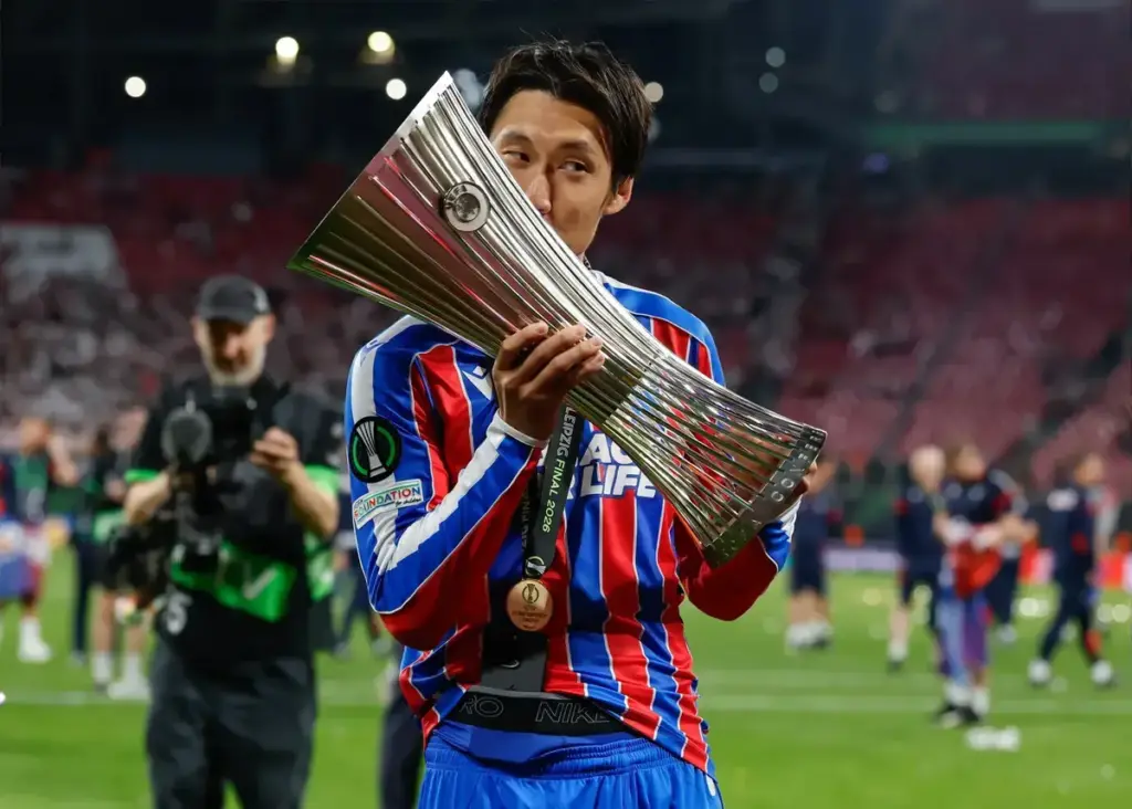 Daichi Kamada Agrees New Crystal Palace Contract Until 2027 - Read Crystal  Palace