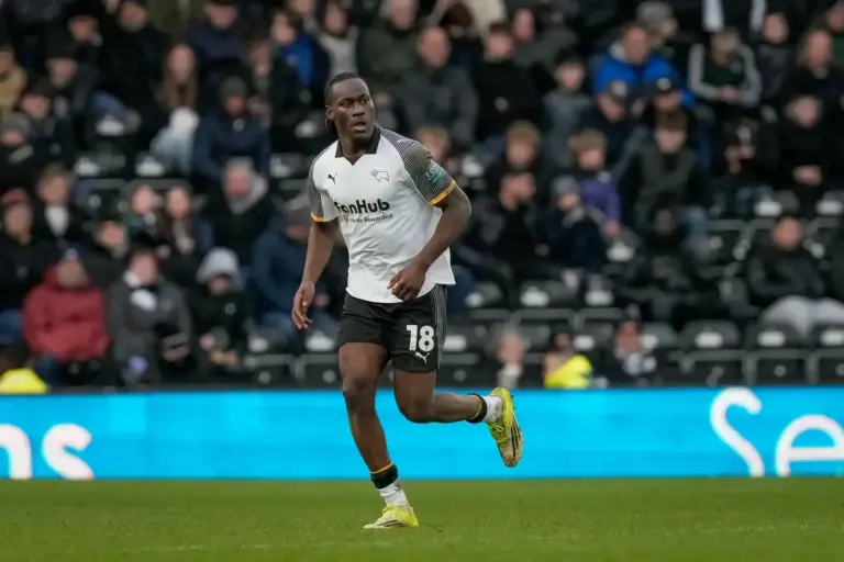 Crystal Palace could receive £5m bid for midfielder