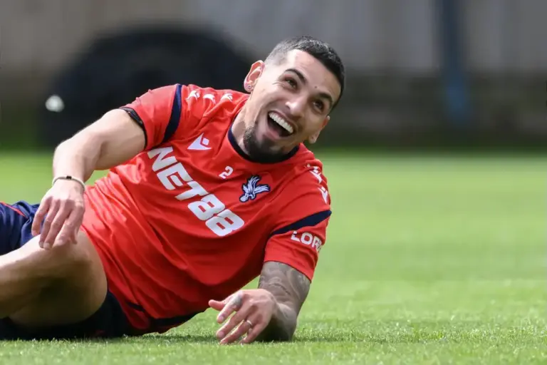 Palace Transfer News: Daniel Muñoz Exit Door Opened as Premier League Suitors Eye Deal