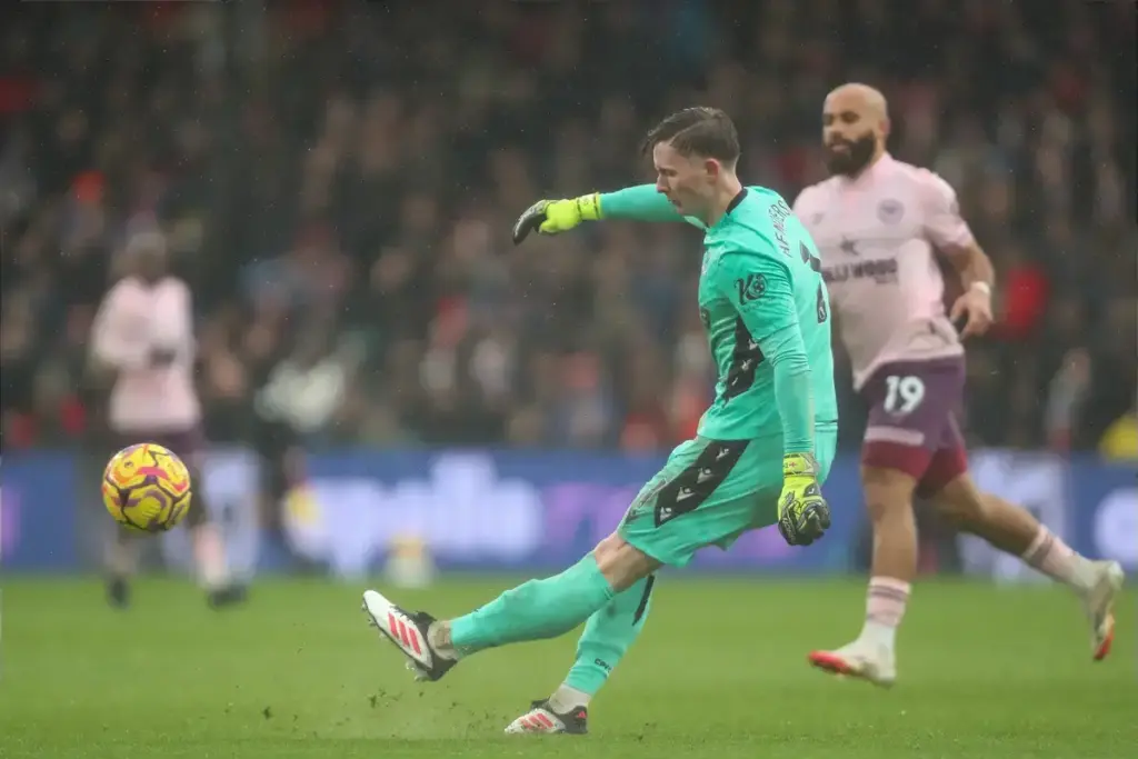 Dean Henderson Agrees New Crystal Palace Contract
